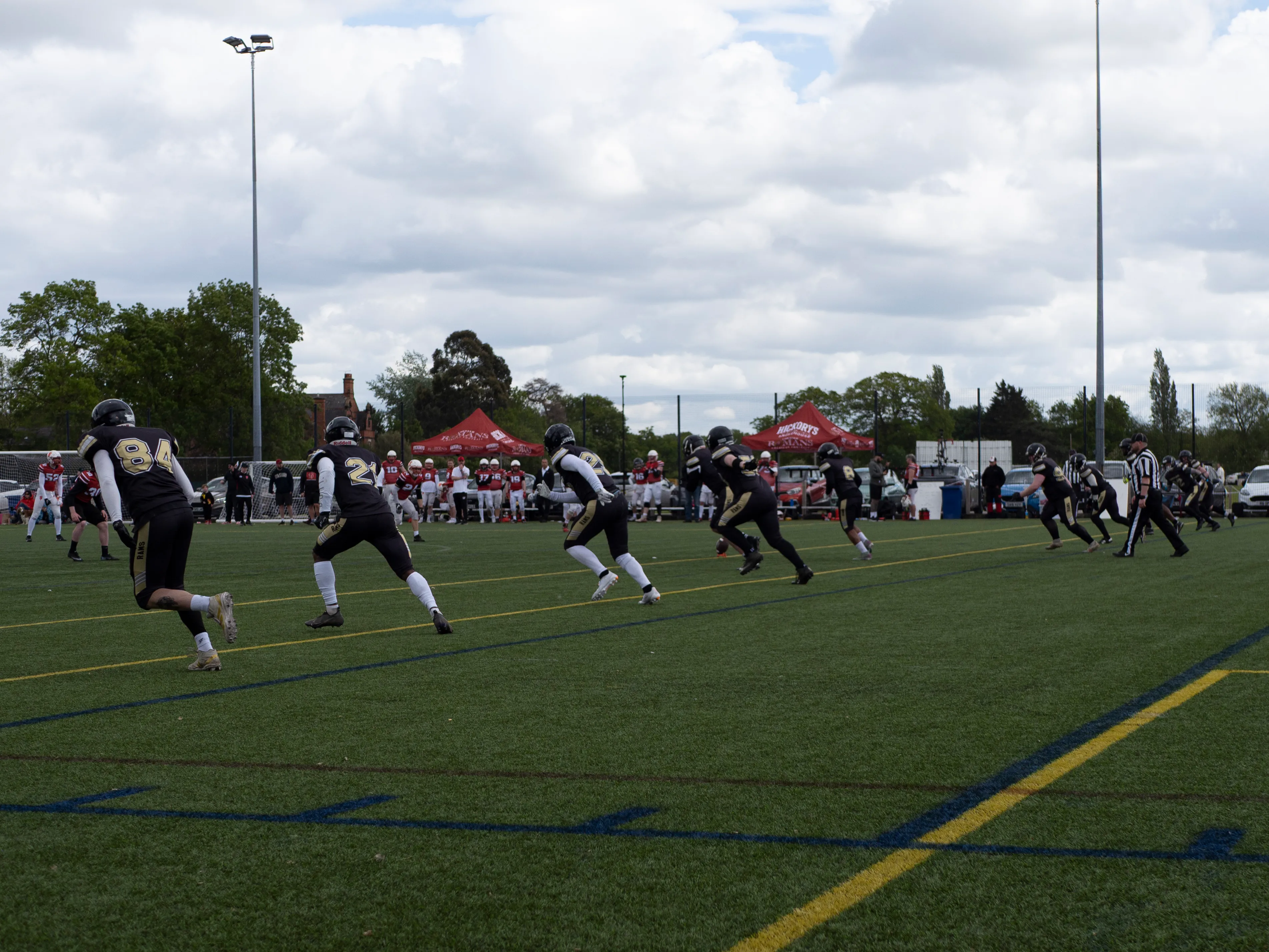 The Rams kickoff team against the Romans